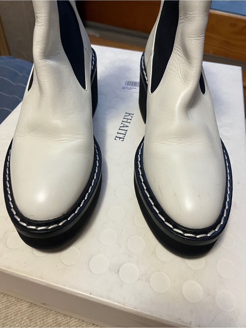 KHAITE White Leather Chelsea Heeled Boots with Black Panels - Picture 4 of 9